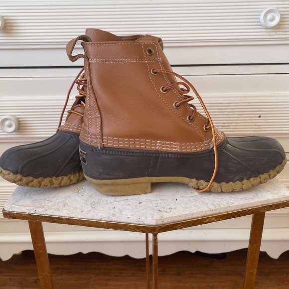 L.L. Bean Women's Original Bean Boots Size 9 - Picture 2 of 3